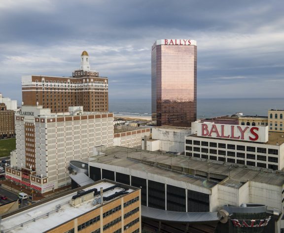 Texas Considers Sports Betting, Bally’s Enters Chicago Deal & More